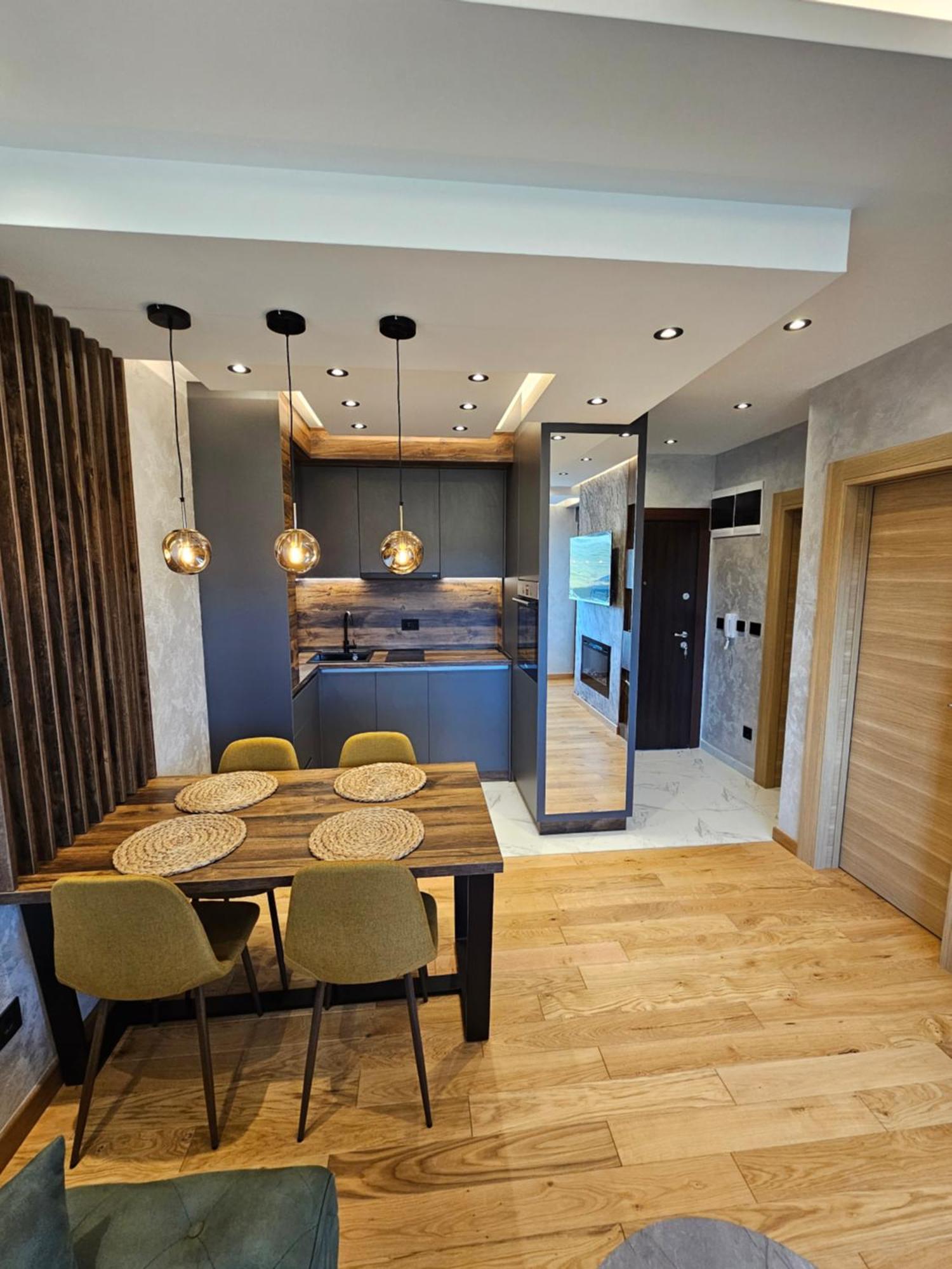 Atelje Lux 21 Apartment *